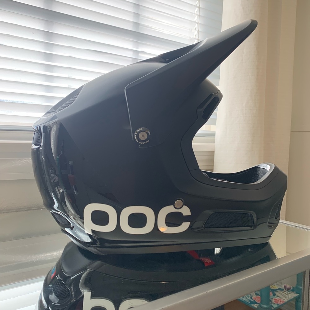 POC full face carbon fiber mountain bike helmet. Size XS